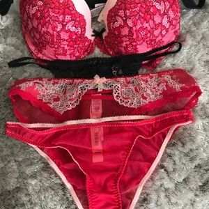 NEW Victoria Secret 34D Bra Sets